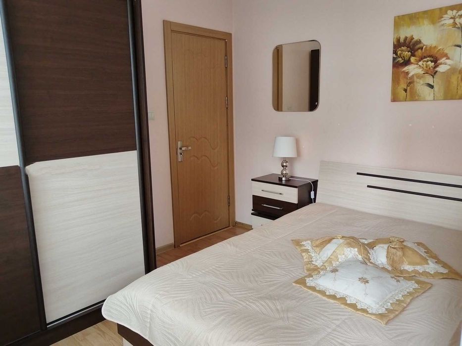 Дава се под наем Двустаен апартамент в София, Център - 58 кв.м за 545 € - Снимка #3