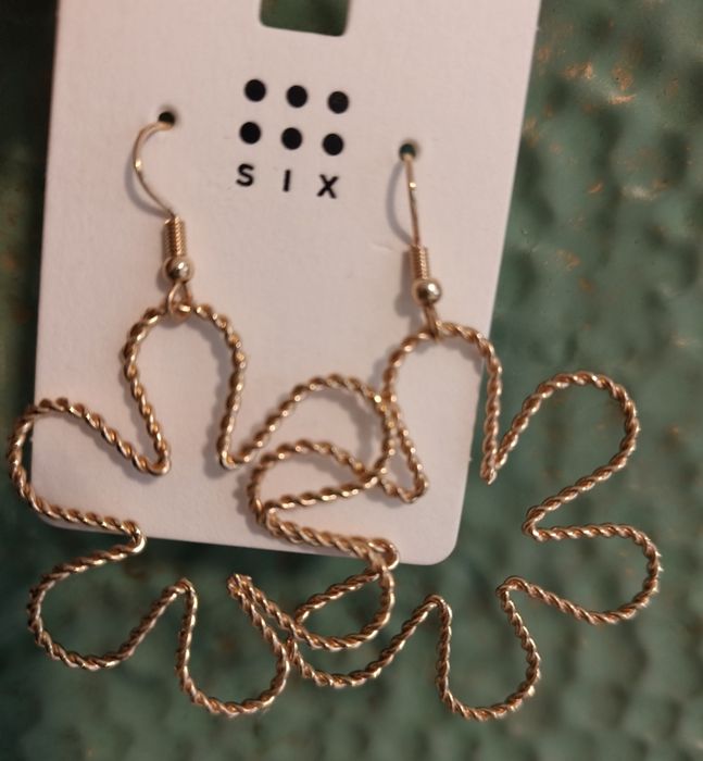 Cercei noi aurii/ roșii