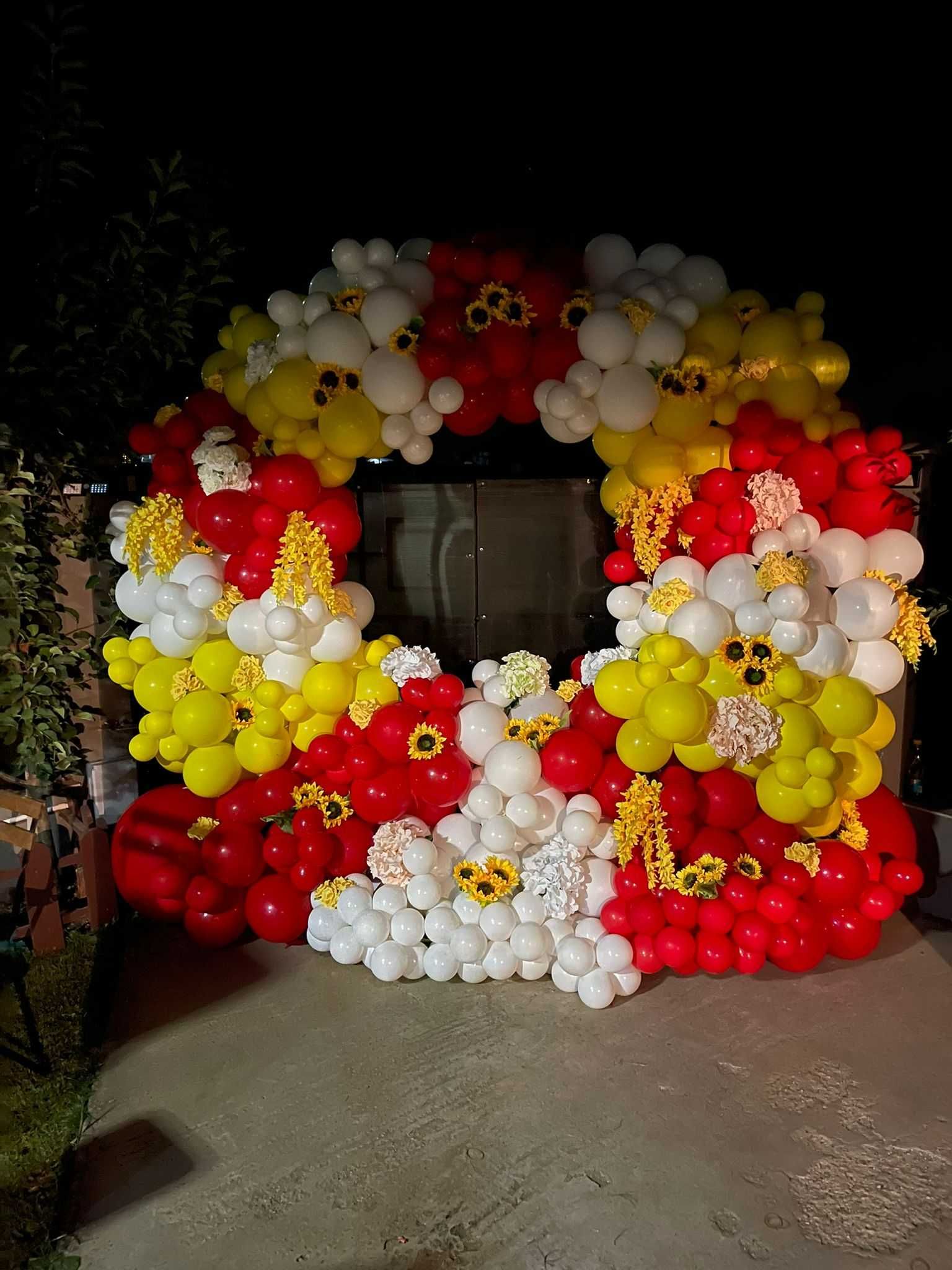 Arcade de baloane spectaculoase pentru evenimente memorabile în Sec 5