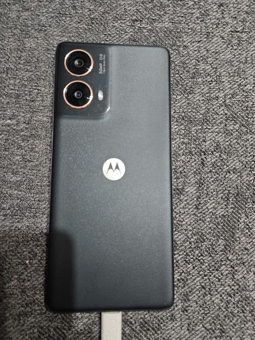 Motorola g85 5g  nou