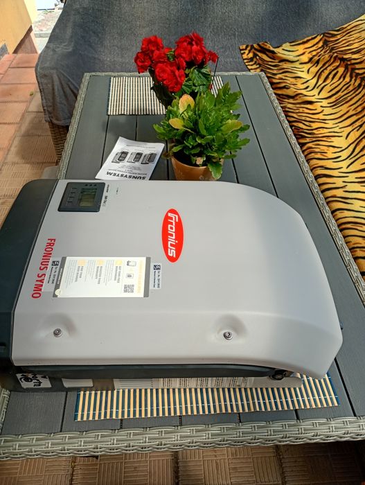 Vând invertor Fronius 8,2 kw trifazat.