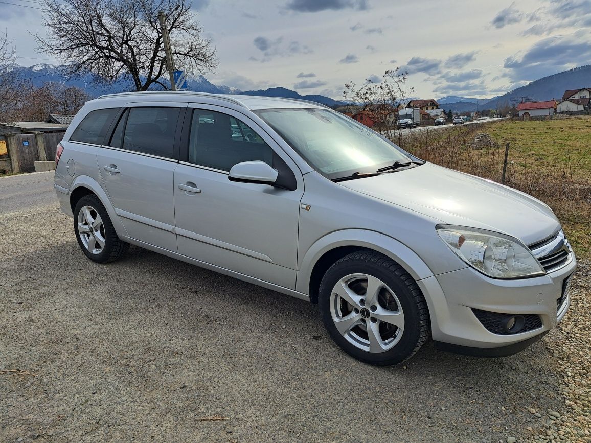 Opel Astra H 2008