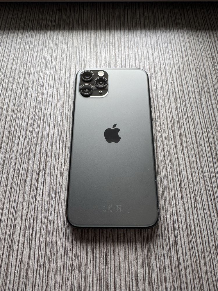 Apple Iphone 11 pro 86% battery