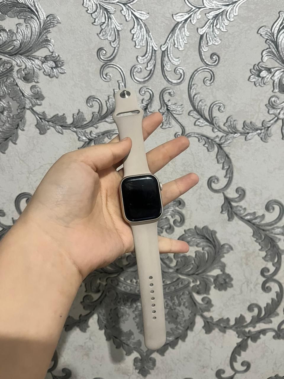 Apple watch series 8