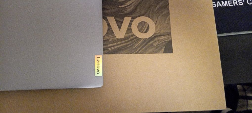 Лаптоп Lenovo перфектен за gaming