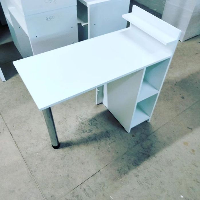Маникюрные столы новые и на заказ
