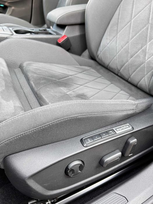 Volkswagen Golf 2020 | VW Golf | 2.0 TDI Life Business