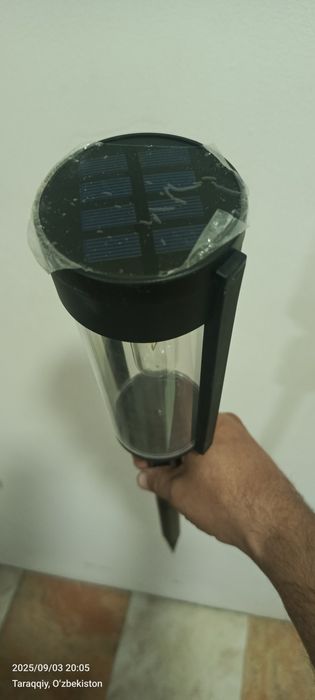 Solnichniy svitilnik. Balandligi 60 sm. Quyoshdan zaryat oladi