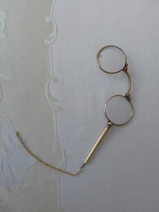 очила - пенсне - месингова   рамка  - средата на миналия век маркирани