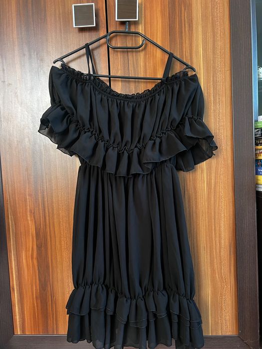 Ефирна черна рокля размер S