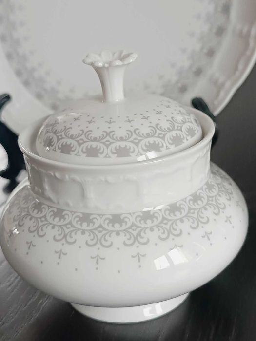 Немски сервиз,костен порцелан