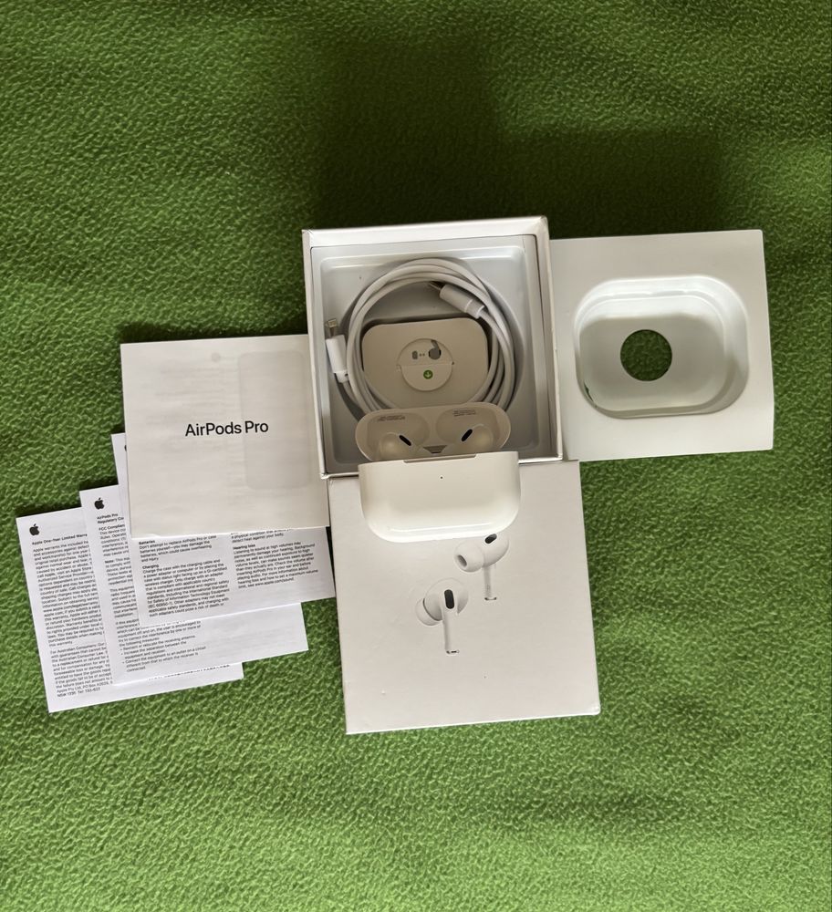 Airpods Pro 2 (second gen)