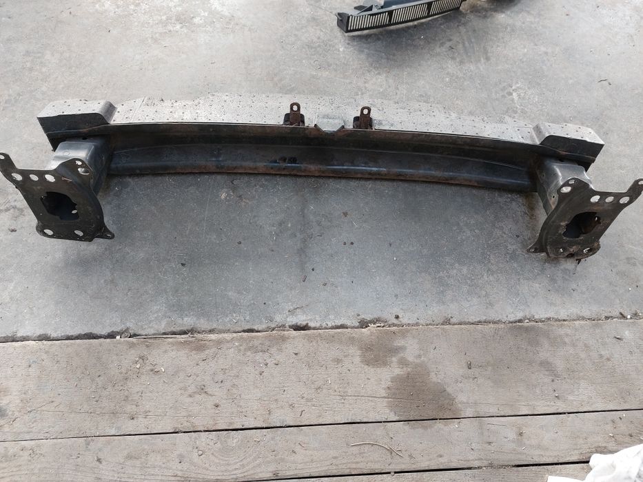 Armatura fata deflector claxon Passat CC 2008-2012