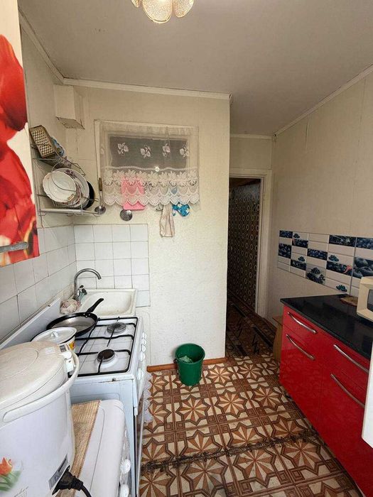 2 комн. р-н КСК (р-н. супермаркета Солнечного)