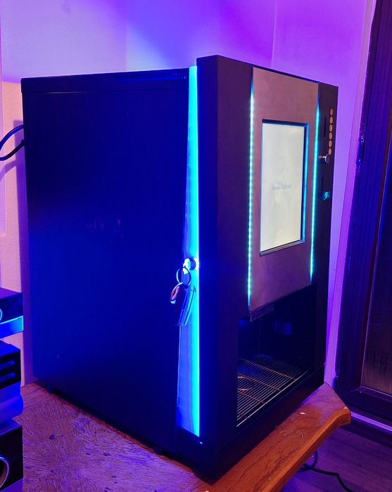 Espressor cafea SandenVendo CaffèUNO TSE
Tabletop TSE