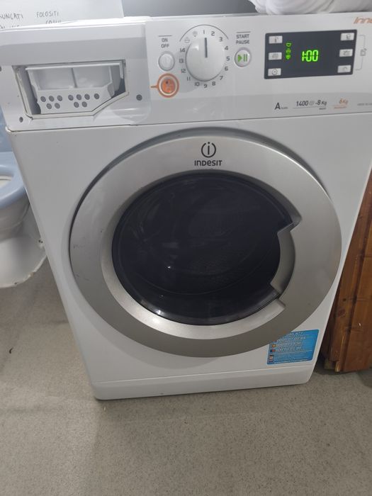 Mașina de spălat cu uscător