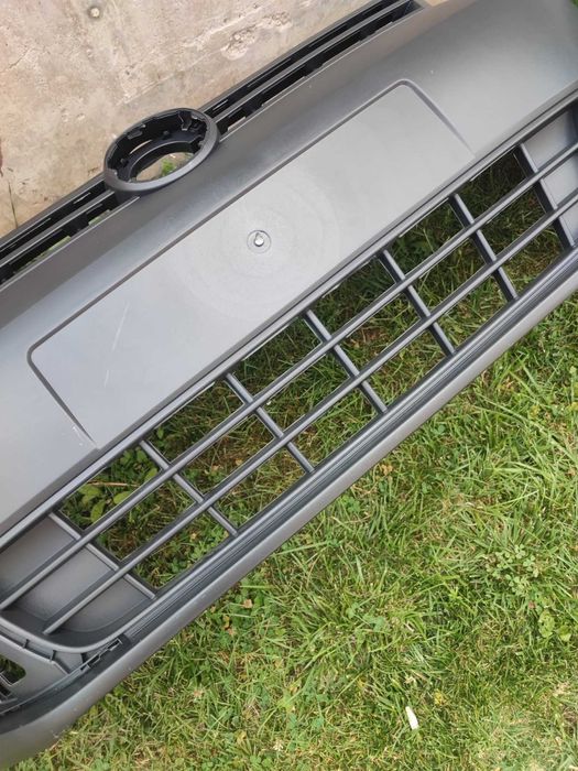 Предна Броня VW Кади 2010-2015 Цяла черна Нова Cady Caddy Cadi