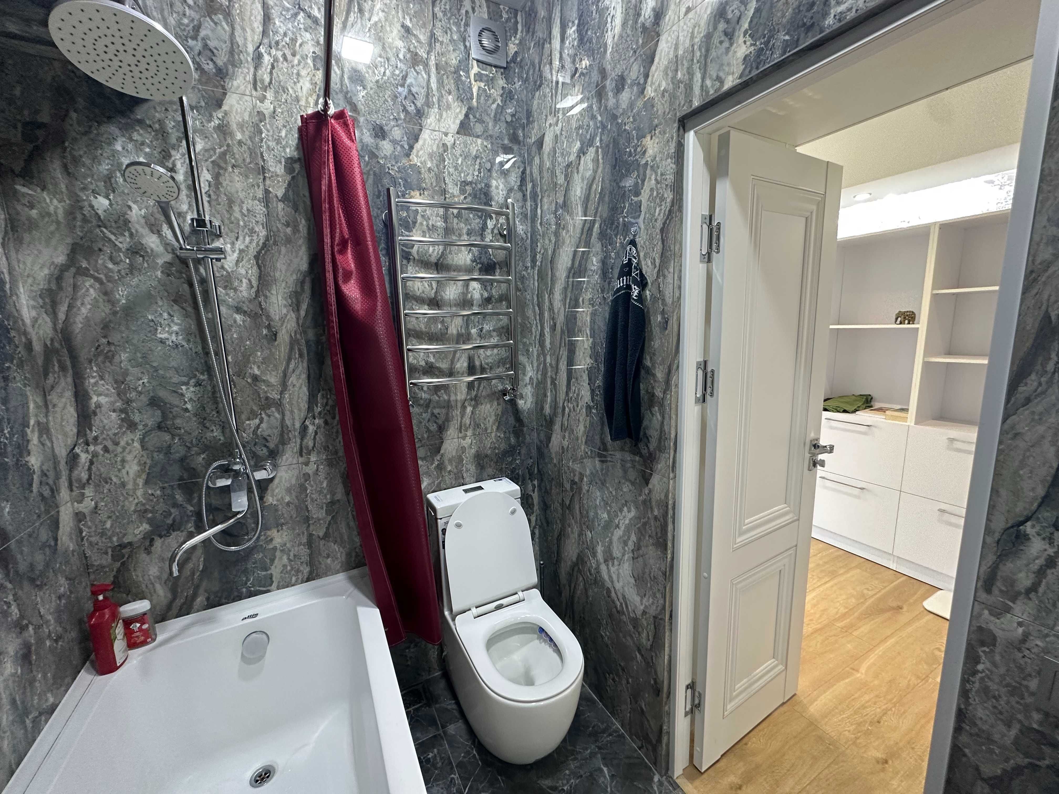 Продается квартира, ЦУМ, Айбек, Космонавты, 2/9/9 [50m2]