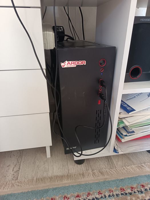 Продам системный блок i3-8100 ай3-8100