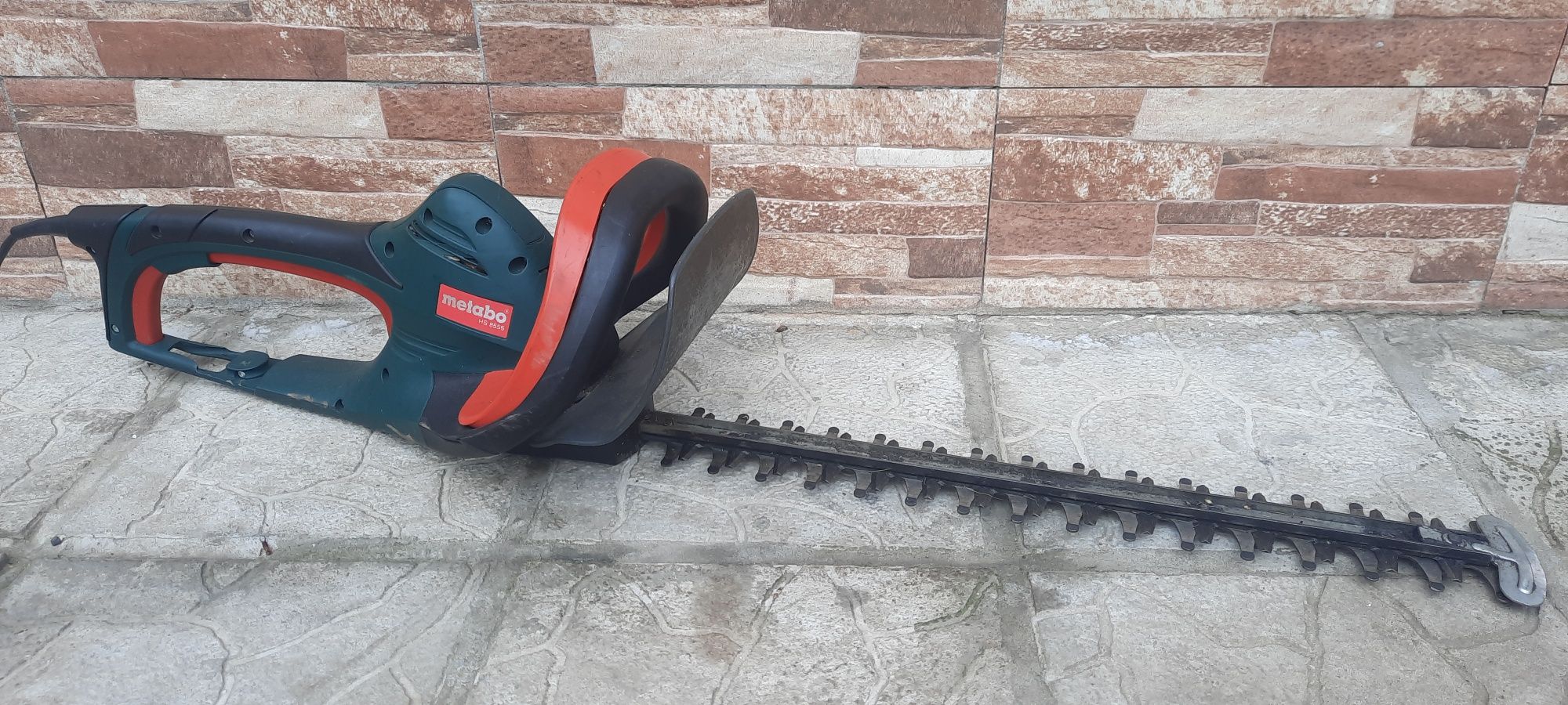 Metabo hs8555 Ножица за Жив Плет Храсторез 550W нов модел