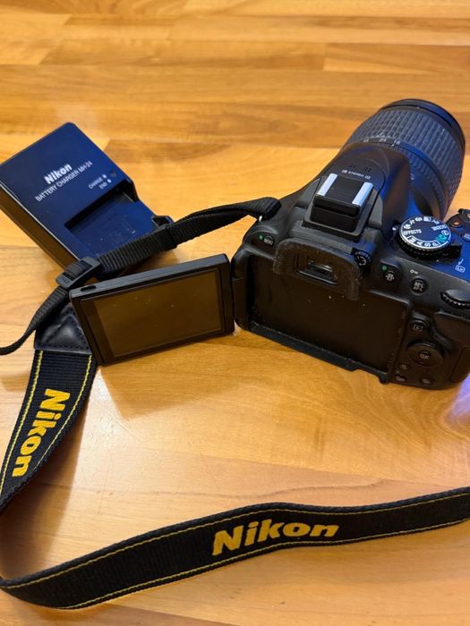 Aparat foto DSLR Nikon D5300
