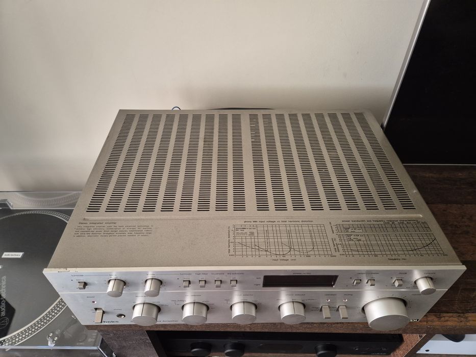 Technics SU -  8088 amplificator vintage