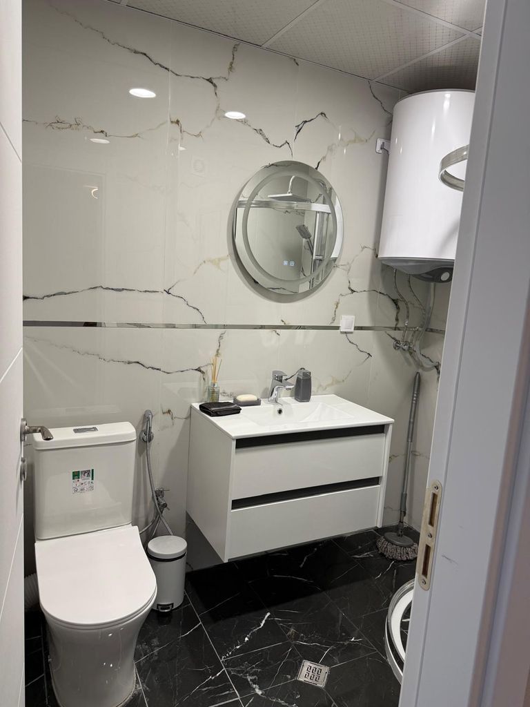 Дава се под наем Тристаен апартамент в Пловдив, Съдийски - 80 кв.м за 1020 € - Снимка #6