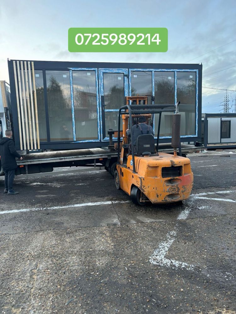 Container modular cu vitrina de sticla