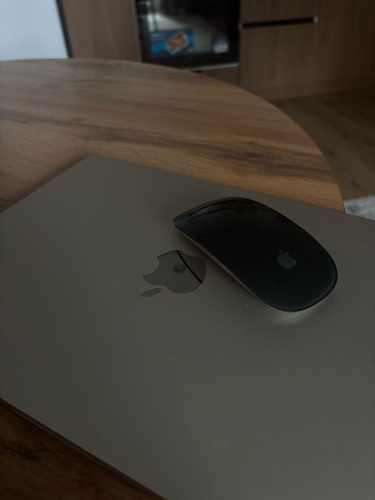 Продается apple magic mouse 2 model-A1657