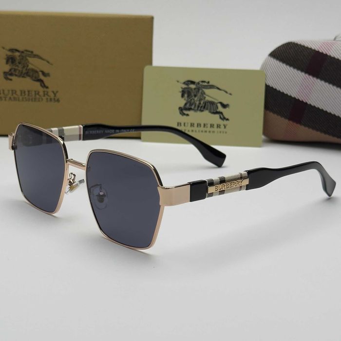 Слънчеви очила Burberry Gold нови, унисекс, метална рамка, черни лещи