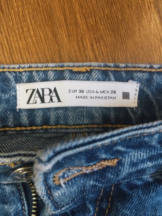 Джинсы черные и синие Zara