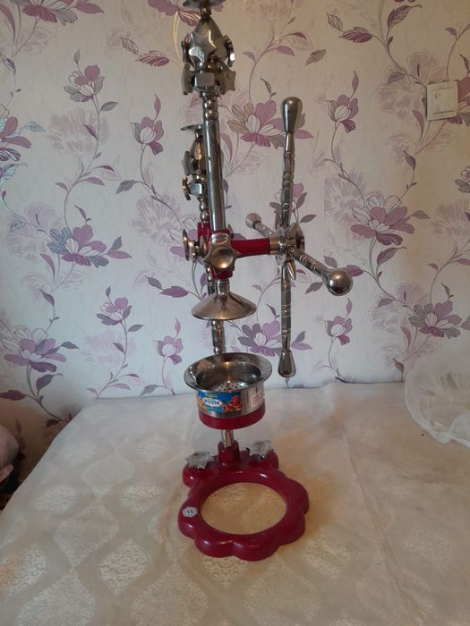 Соковыжималка новый