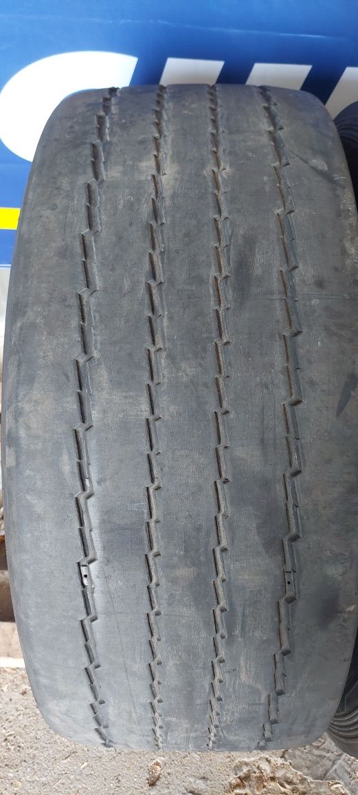 385/55 R22,5 Michelin , Hankook