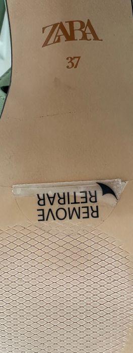 Pantofi Zara, noi, din piele, marimea 37, transport gratuit