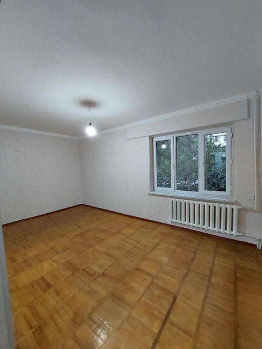 Продаю 2 ком квартира на 1 этаже 4 этажного дома. Тузель 1