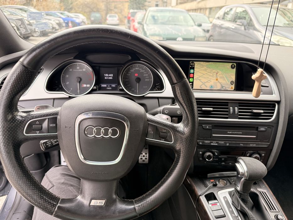 Audi s5 4.2 354к.с