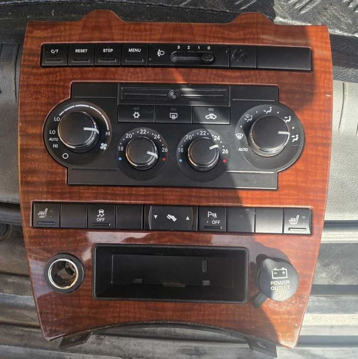 Vand panou central al consolei jeep grand cherokee wk an 2004-2010