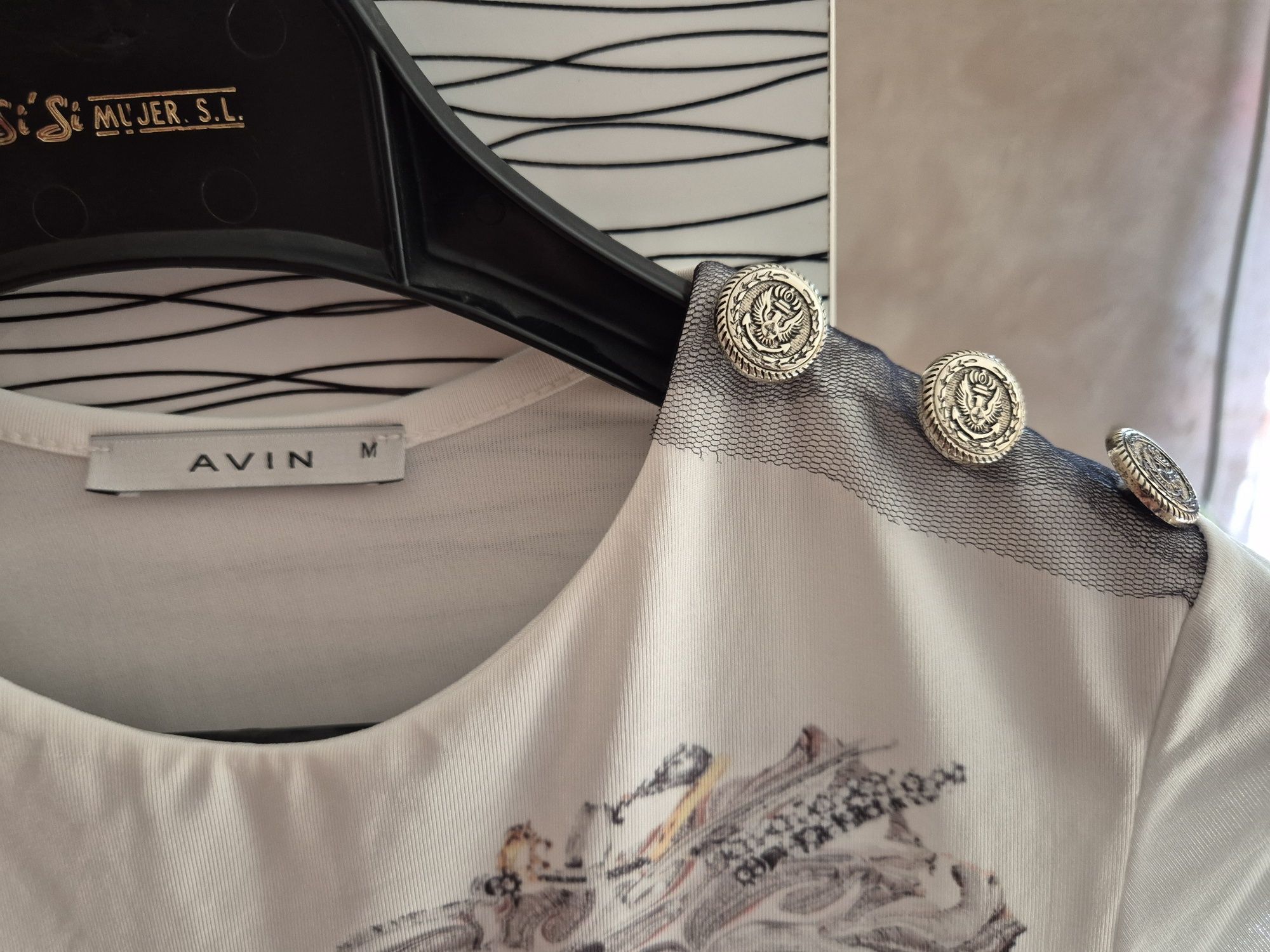 Avin, Calvin klein,  Zara