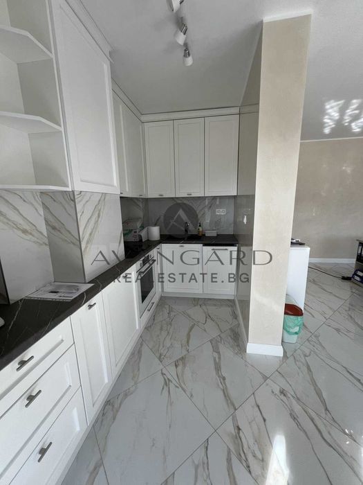 Продава се Двустаен апартамент в Пловдив, Беломорски - 131 кв.м за 1183 €/кв.м - Снимка #1