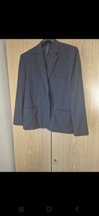 Costum barbati bleumarin