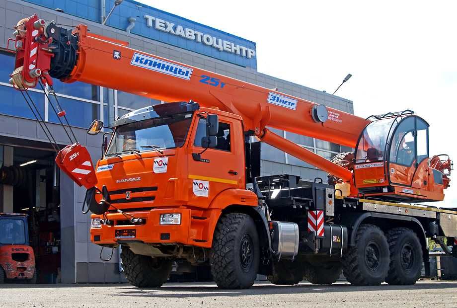 Аренда и услуги автокрана 25 тонн. Погрузка контейнеров в Атырау