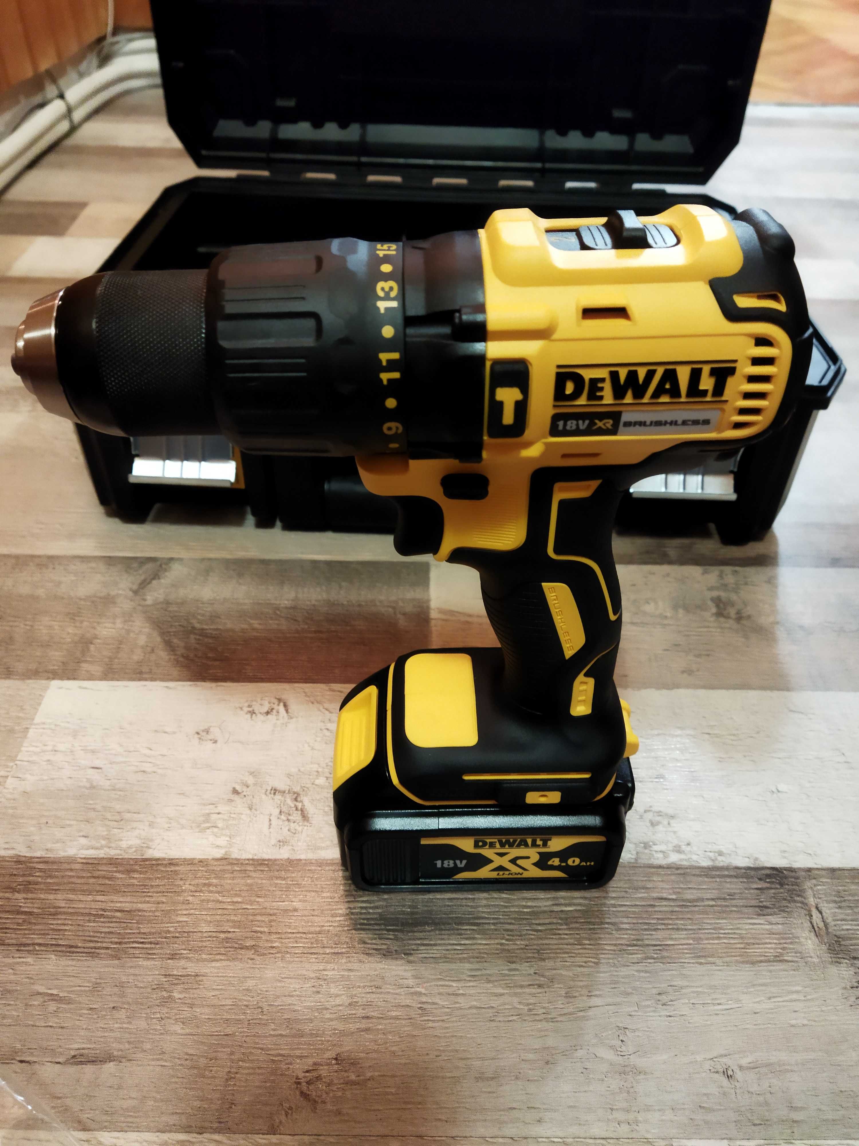 DeWalt set. Impact и Combi drill