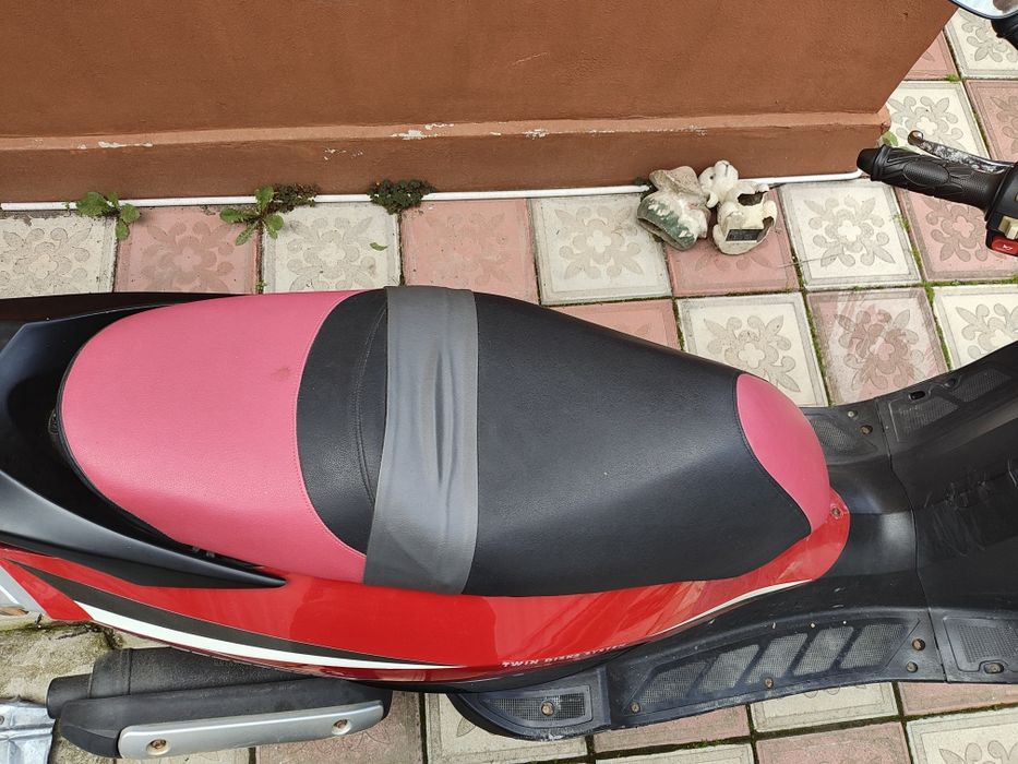 Vând scuter znen interceptor 50 cm