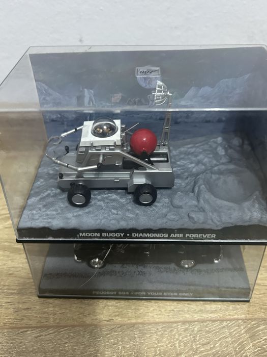 masinute de colectie 007 Aston Martin Lotus Esprit Chevrolet corvette