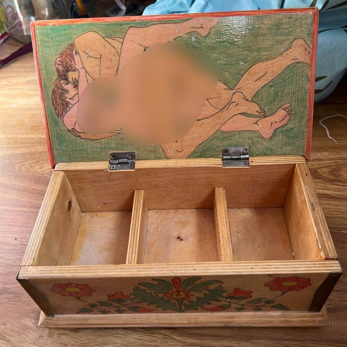 Советская деревянная шкатулка с ручной росписью