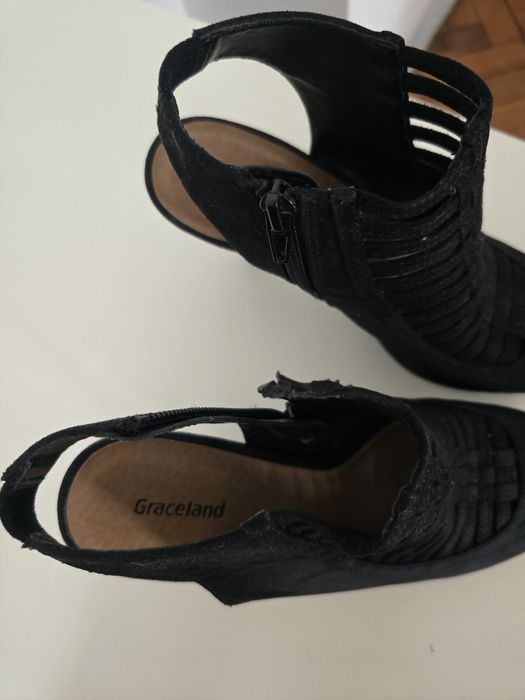 Дамски обувки с ток