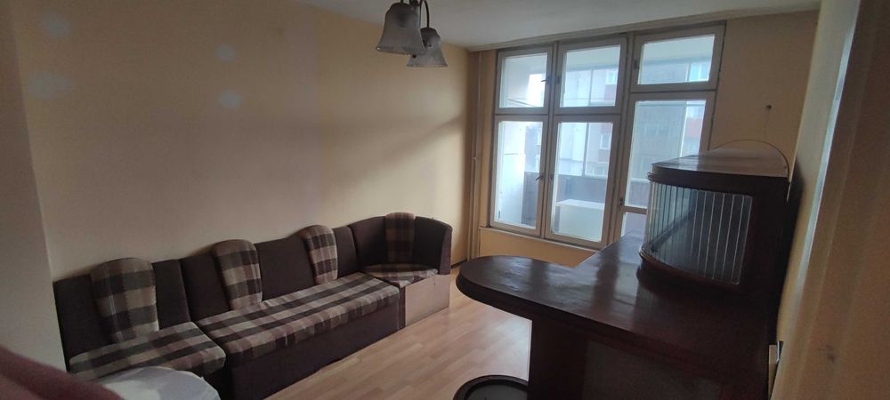 Дава се под наем Двустаен апартамент в Бургас, Братя Миладинови - 60 кв.м за 102 € - Снимка #2