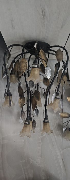 Vând plafoniera și 2 aplice