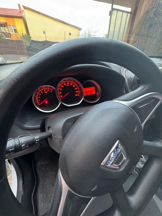 Vand Dacia Logan 2019 luna a12-a