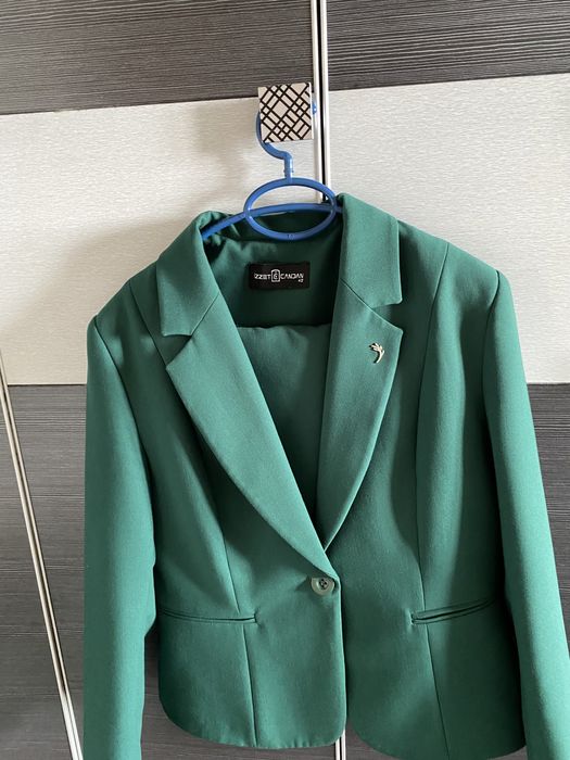 Продам классика юбка костюм